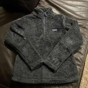 NWOT navy Sherpa Patagonia